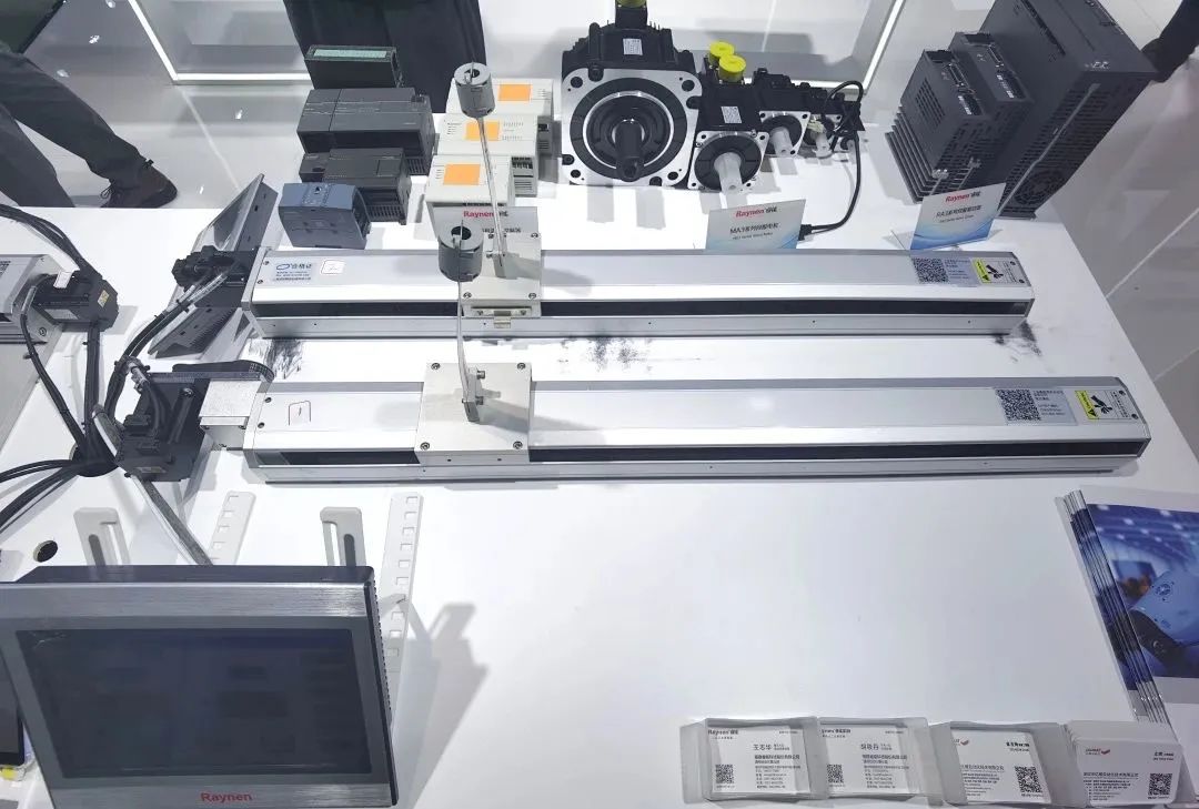 精彩回顧|彰顯創新發展力:睿能科技亮相上海紡機展(圖7) 精彩回顧|彰顯創新發展力:睿能科技亮相上海紡機展(圖7)